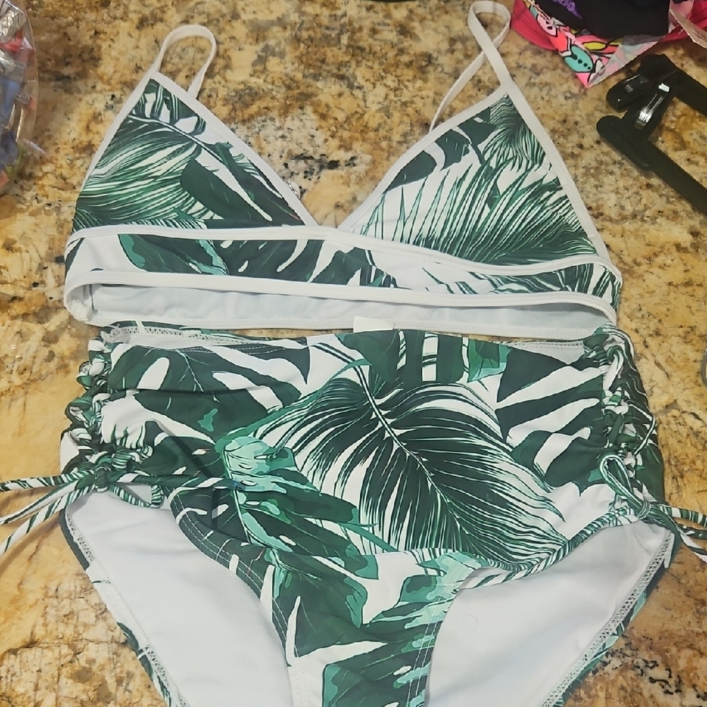 Dressfo Two Piece Swimsuit